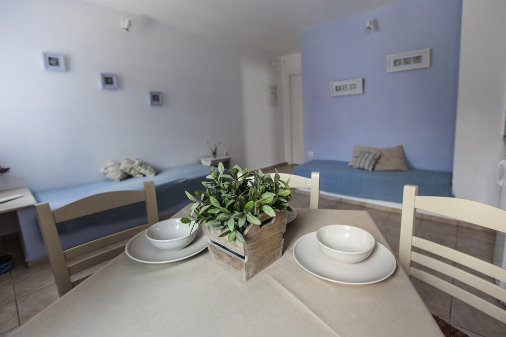 Astarti Apartments 利瓦迪奥 外观 照片